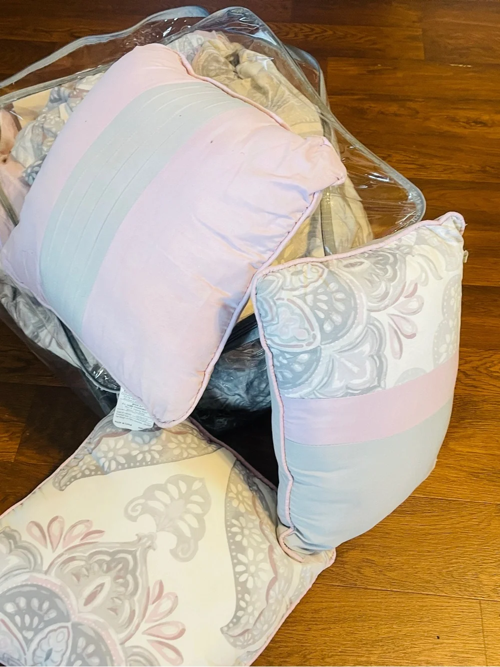 Light Pink and Gray Comforter Set - Soft Patterned Bedding